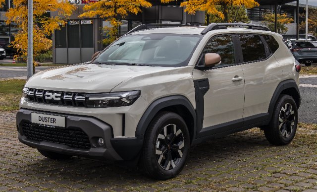 Новый полноприводный Dacia Duster: гибридная версия на подходе Новый полноприводный Dacia Duster: гибридная версия на подходе