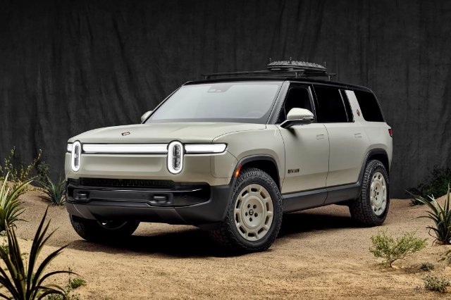 Rivian представляет спецверсии R1S и R1T для покорения пустынь Rivian представляет спецверсии R1S и R1T для покорения пустынь